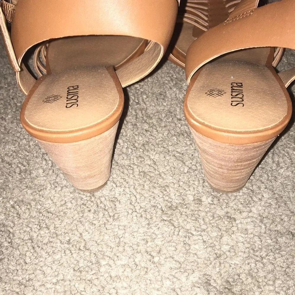 NWOT Susina Terra Leather Wedge Sandal